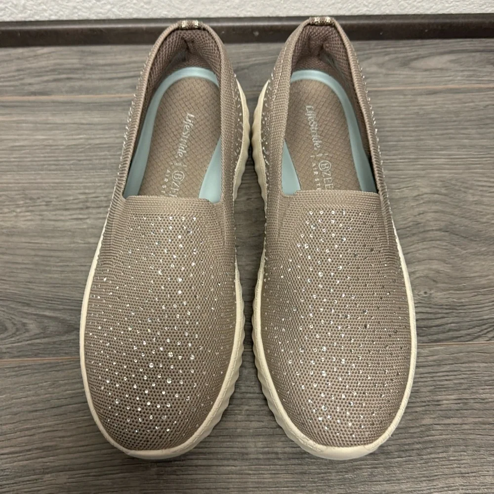 Bzees Women's Wednesday Bright Washable Platform Slip Ons